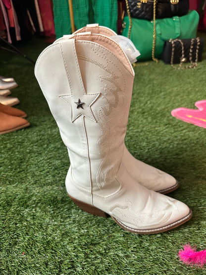 Cowgirl White boots